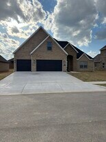 2604 SW Blustery Dr in Bentonville, AR - Building Photo