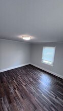 2411 W Queen Ave in Spokane, WA - Building Photo - Building Photo