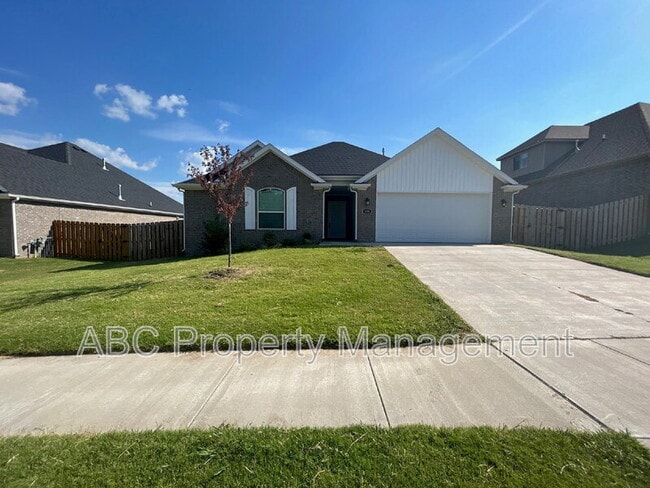 property at 350 S Emerald Woods Run