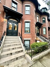 89 E Brookline St, Unit 4 in Boston, MA - Foto de edificio - Building Photo