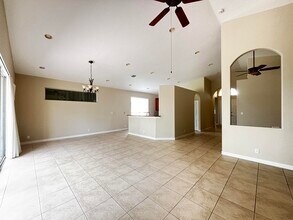 2679 SE Castle Pine Pl in Stuart, FL - Building Photo - Building Photo