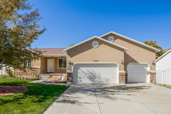 property at 14122 Rosaleen Ln