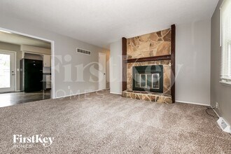 19304 E 7th St N in Independence, MO - Building Photo - Building Photo