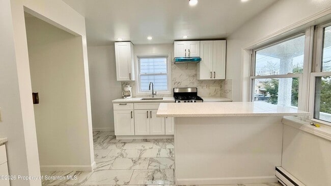 140 Sand St in Dunmore, PA - Building Photo - Building Photo