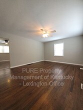 1979 Kingtree Dr in Lexington, KY - Building Photo - Building Photo