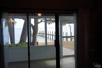 161 Dolphin Cove in Freeport, FL - Building Photo - Building Photo