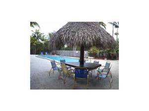property at 15389 S Dixie Hwy