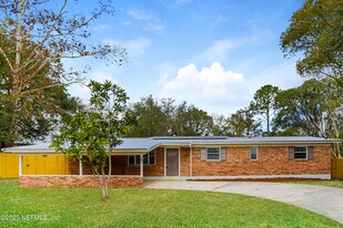 470 Sigsbee Ct in Orange Park, FL - Building Photo