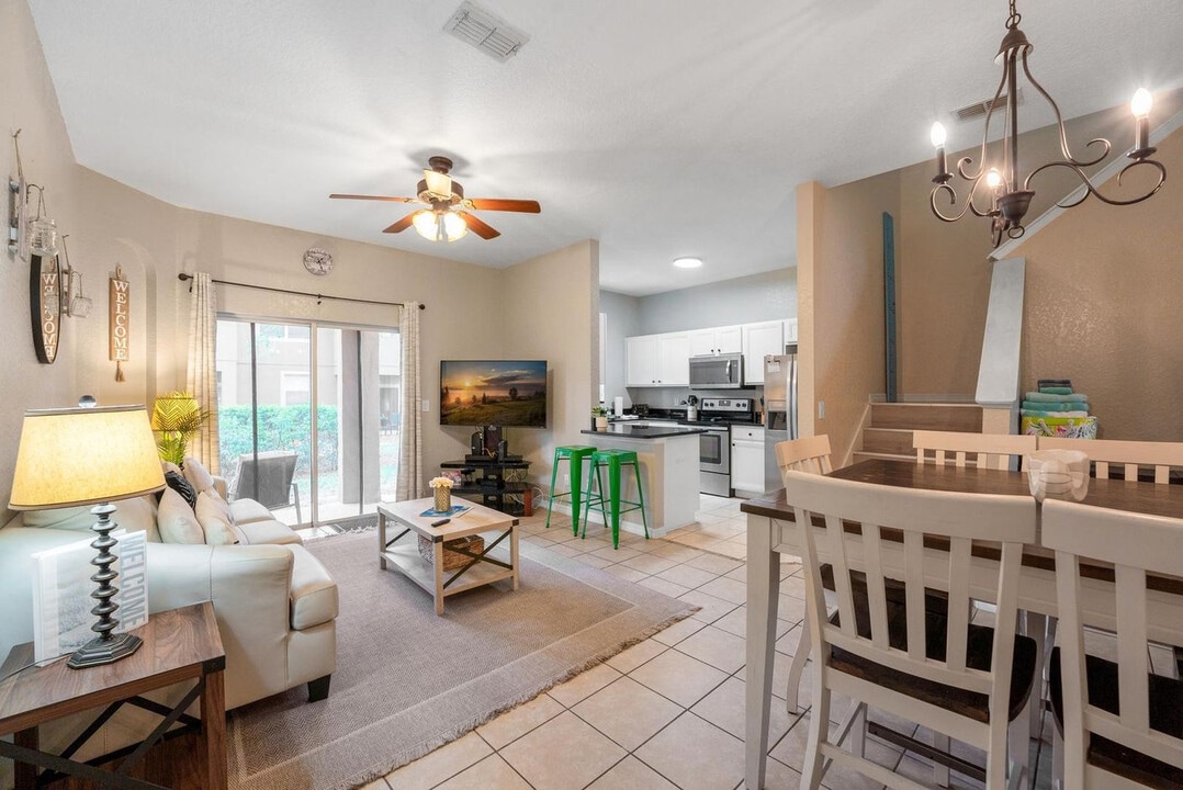 219 Miramar Ave in Davenport, FL - Building Photo
