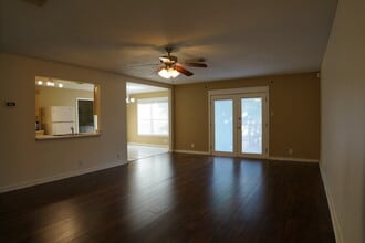 10022 Sandbrook Hl in San Antonio, TX - Building Photo - Building Photo