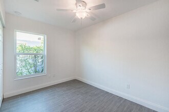 1408 Florida Ave-Unit -Unit C in West Palm Beach, FL - Building Photo - Building Photo