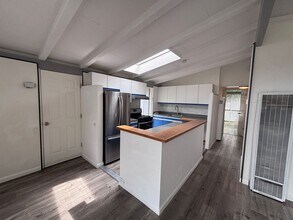 10605 Johansen Dr in Cupertino, CA - Building Photo - Building Photo