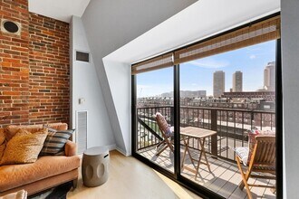 28 Atlantic Ave, Unit 618 in Boston, MA - Building Photo - Building Photo