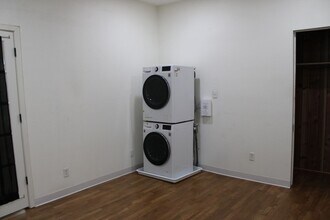 203 N Juliette Ave in Manhattan, KS - Building Photo - Building Photo