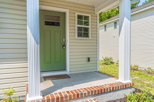 1040 W Indiana Ave in Southern Pines, NC - Building Photo - Building Photo