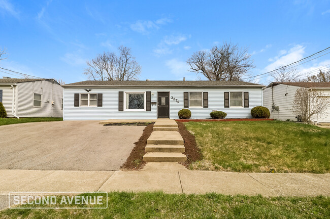 3274 Ainsworth Dr in Cincinnati, OH - Building Photo - Building Photo