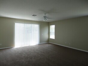 19043 New Passage Blvd in Land O Lakes, FL - Building Photo - Building Photo