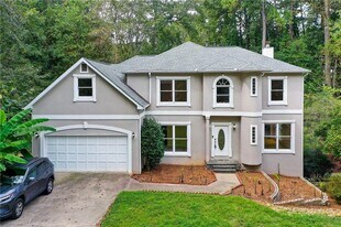 2462 Empire Forest Dr in Tucker, GA - Building Photo