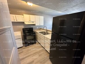 4221 E 60 Terrace in Kansas City, MO - Building Photo - Building Photo