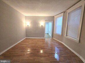 5825 Ashland Ave in Philadelphia, PA - Building Photo - Building Photo