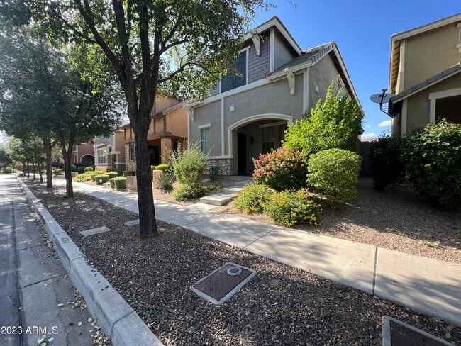 property at 4364 E Rosemonte Dr