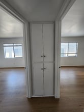 5325 Denny Ave in Los Angeles, CA - Foto de edificio - Building Photo