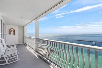 2200 S Ocean Ln in Fort Lauderdale, FL - Building Photo - Building Photo