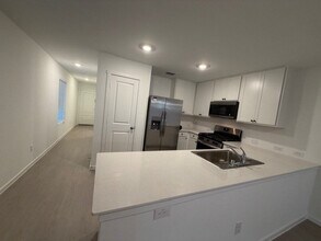 12128 Steeplechase Dr in Aubrey, TX - Foto de edificio - Building Photo