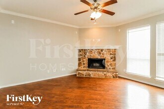 2280 Laurel Forest Dr in Fort Worth, TX - Building Photo - Building Photo