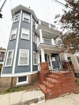 18 Salina Rd in Boston, MA - Building Photo