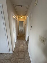 8 Orleans Ct in Greenville, SC - Foto de edificio - Building Photo