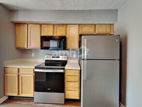 16705 Greensboro Dr in Westfield, IN - Building Photo - Building Photo