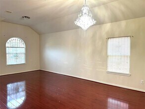 8410 Hemlock Hill Dr in Houston, TX - Building Photo - Building Photo