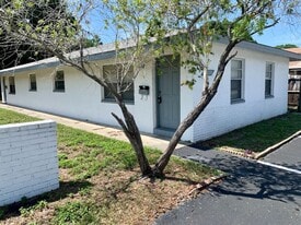 3738 67th Ave N in Pinellas Park, FL - Building Photo