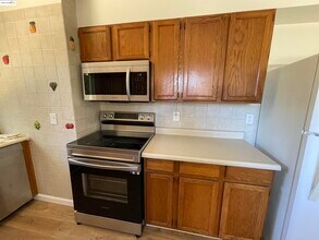 3206 Fitzpatrick Dr in Concord, CA - Building Photo - Building Photo
