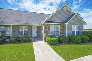 Allen Ridge Townhomes in Greenville, NC - Building Photo