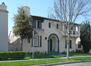 141 S Elm Dr in Beverly Hills, CA - Building Photo - Building Photo