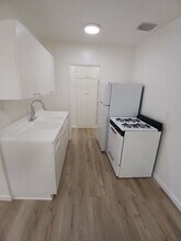 820 S Rosemead Blvd, Unit 208 in Pasadena, CA - Building Photo - Building Photo