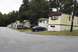 Pinebrook Mobile Home Community in Douglasville, GA - Building Photo - Building Photo