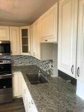 1401 NE 191st St in North Miami Beach, FL - Foto de edificio - Building Photo