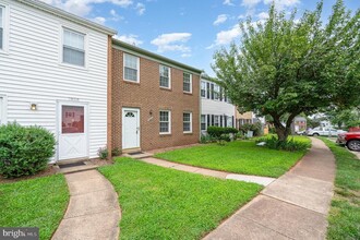 7624 Wedgewood Dr in Manassas, VA - Building Photo - Building Photo