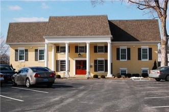 Maple Grove Living Places in Hopkinsville, KY - Foto de edificio - Building Photo