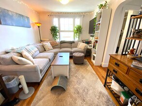 24 Lanark Rd, Unit 2 in Boston, MA - Building Photo - Building Photo