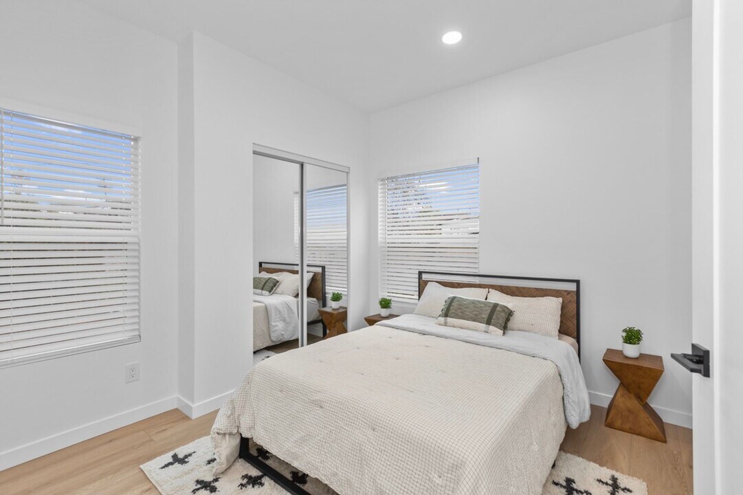 6409 Richard St in San Diego, CA - Building Photo