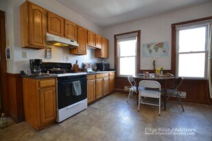 48 Easton St, Unit 3 in Boston, MA - Building Photo