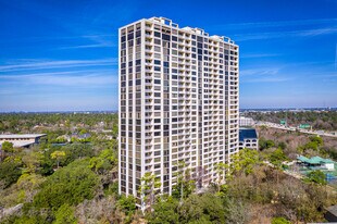 The Houstonian Estates Condominiums in Houston, TX - Building Photo