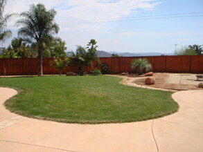 1988 Rainbow Glen in Fallbrook, CA - Building Photo - Building Photo