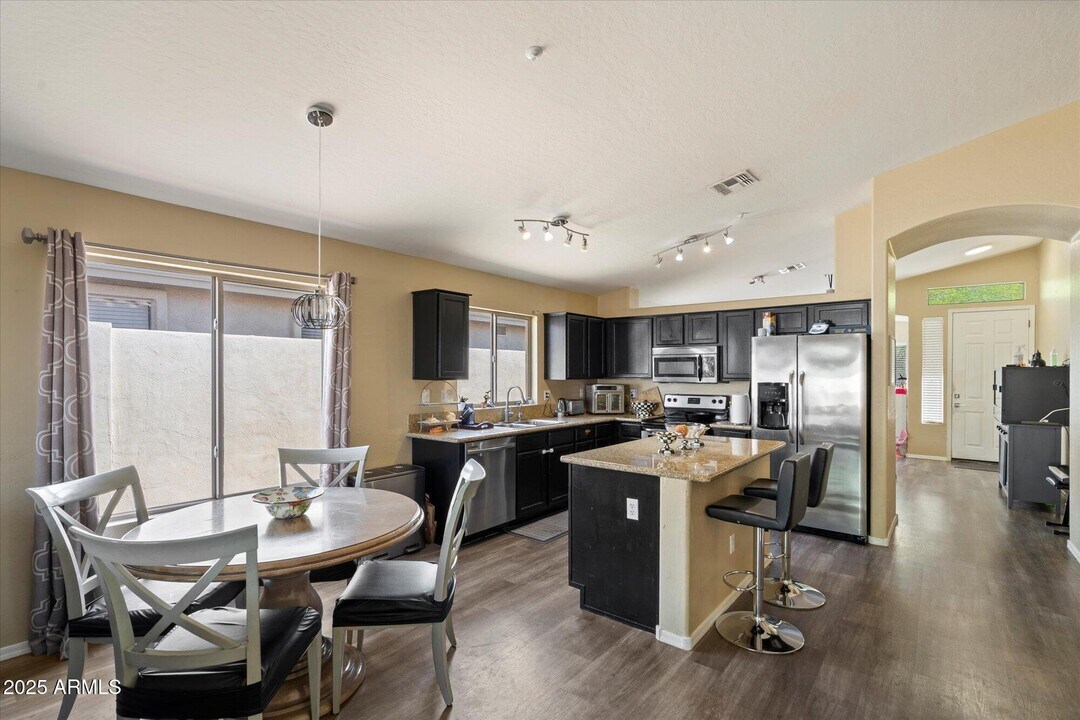 15120 N 102nd St in Scottsdale, AZ - Building Photo