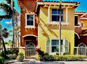 1088 SW 144th Ave in Pembroke Pines, FL - Building Photo