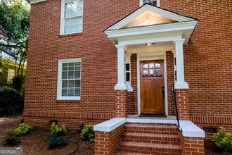 111 E Screven St in Milledgeville, GA - Building Photo - Building Photo